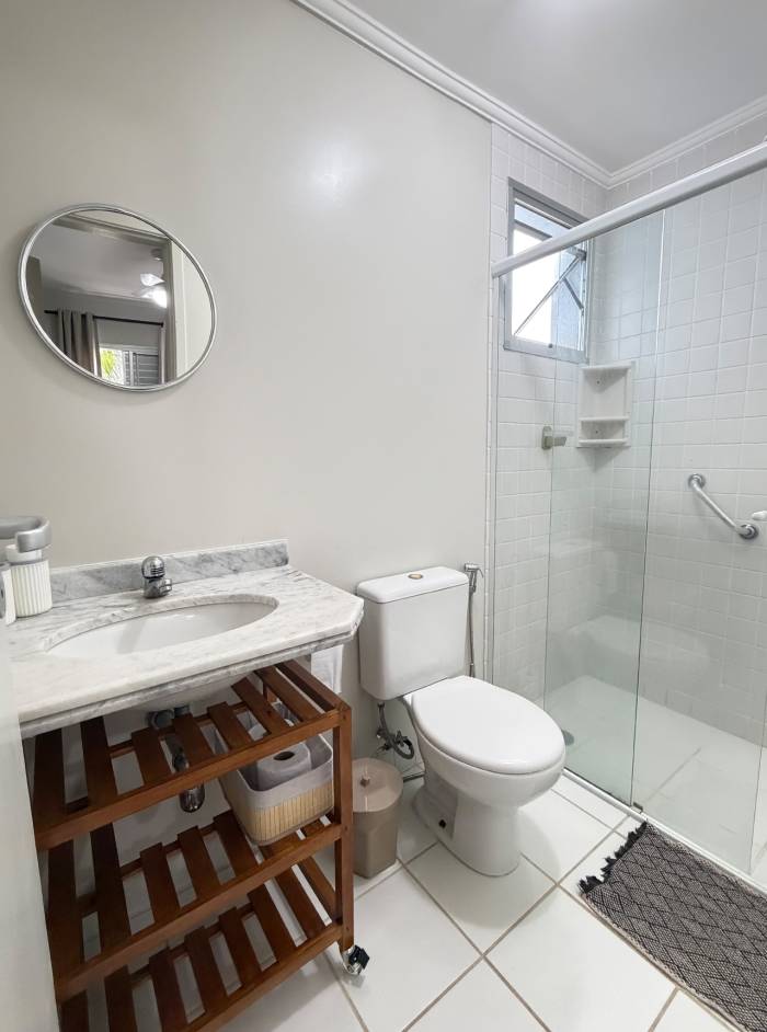 apartamento-bertioga-alugar-foto-banheiros-1-mobile