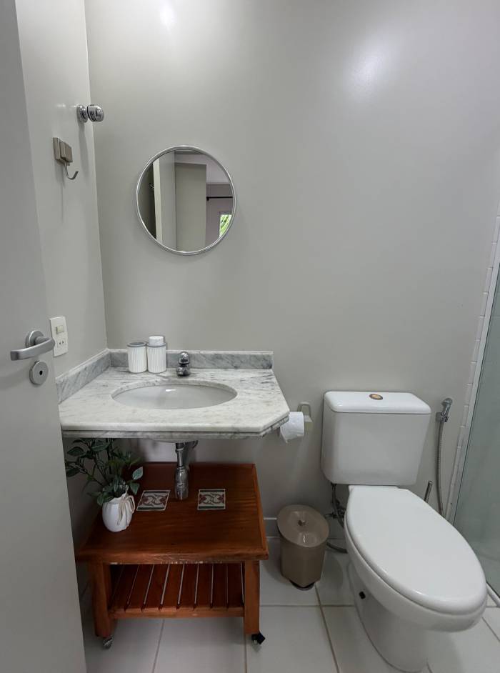 apartamento-bertioga-alugar-foto-banheiros-2-mobile