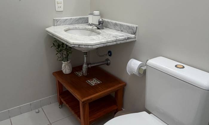 apartamento-bertioga-alugar-foto-banheiros-4